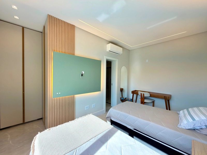 EXCELENTE CASA MOB E DECORADA COM 04 SUÍTES INDEPENDENTES!: 27ª foto da galeria de imagens do imóvel