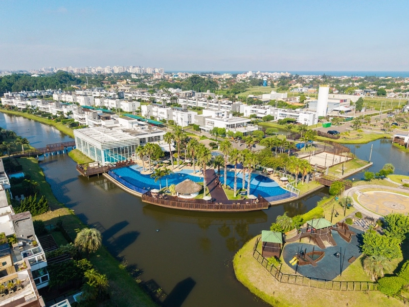 OPORTUNIDADE PARA INVESTIR EM CONDOMÍNIO FECHADO COM INFRA COMPLETA!: 4ª foto da galeria de imagens do imóvel