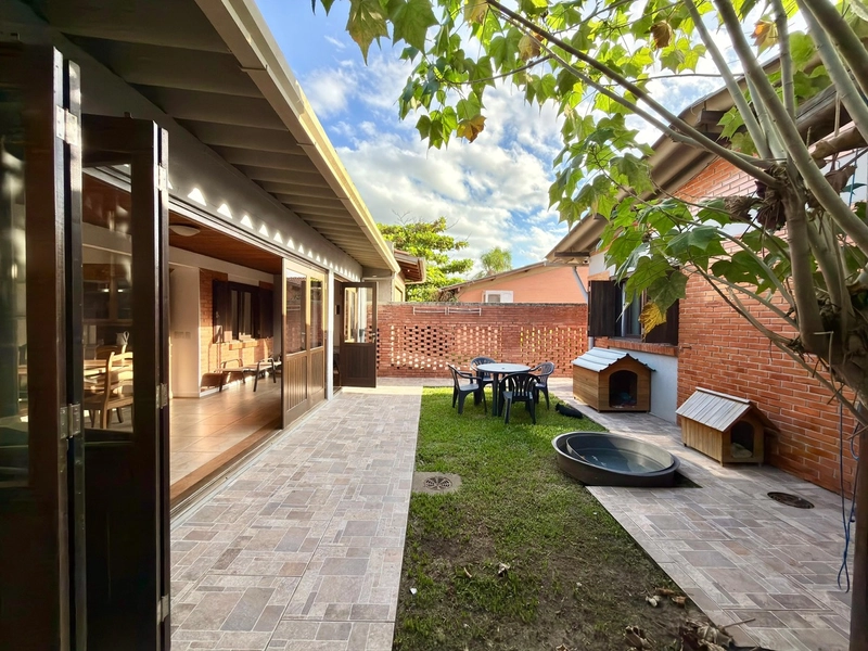 CASA COMPOSTA POR 03 DORM. + ANEXO EM ATLÂNTIDA - PRÓXIMA DO MAR: 13ª foto da galeria de imagens do imóvel