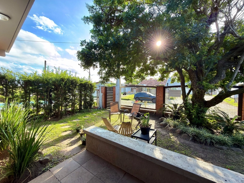 CASA COMPOSTA POR 03 DORM. + ANEXO EM ATLÂNTIDA - PRÓXIMA DO MAR: 4ª foto da galeria de imagens do imóvel