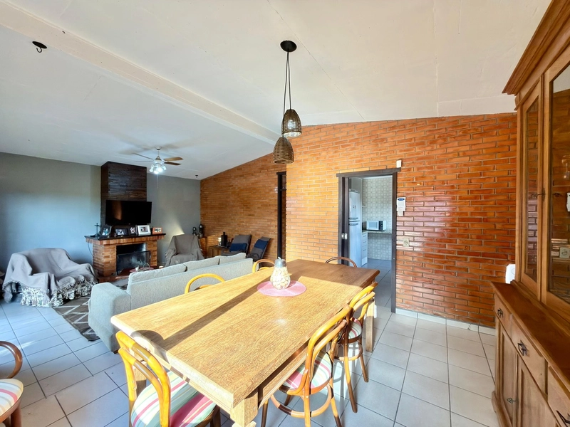 CASA COMPOSTA POR 03 DORM. + ANEXO EM ATLÂNTIDA - PRÓXIMA DO MAR: 9ª foto da galeria de imagens do imóvel