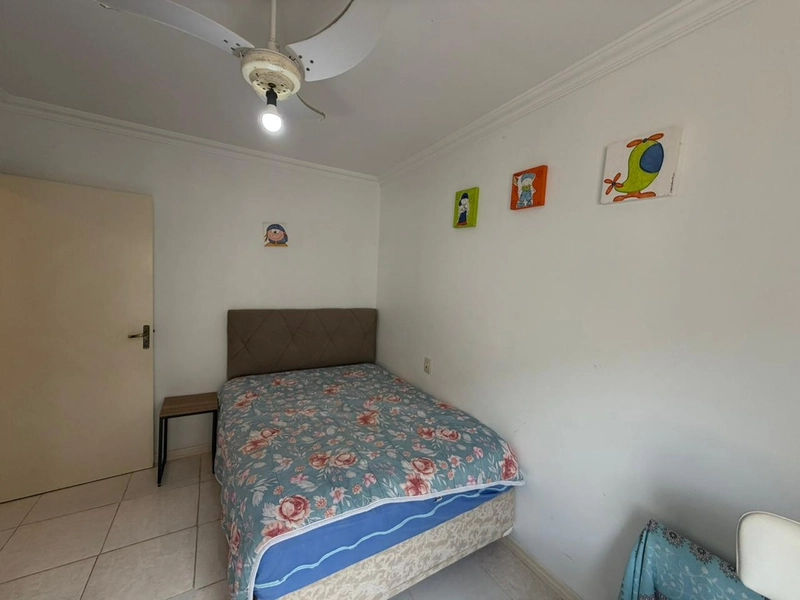 APARTAMENTO DE FRENTE A UMA QUADRA DO MAR: 4ª foto da galeria de imagens do imóvel