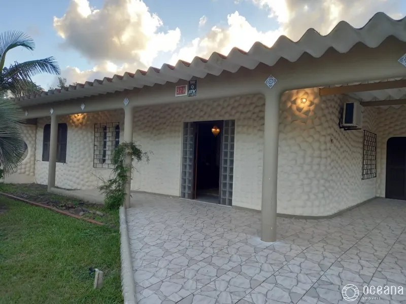 CASA COMPOSTA POR 03 DORMITÓRIOS EM XANGRI-LÁ: 2ª foto da galeria de imagens do imóvel