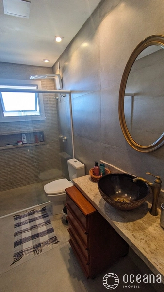 CASA COM PÉ DIREITO ALTO COM 06 ANOS DE CONSTRUÇÃO!: 12ª foto da galeria de imagens do imóvel