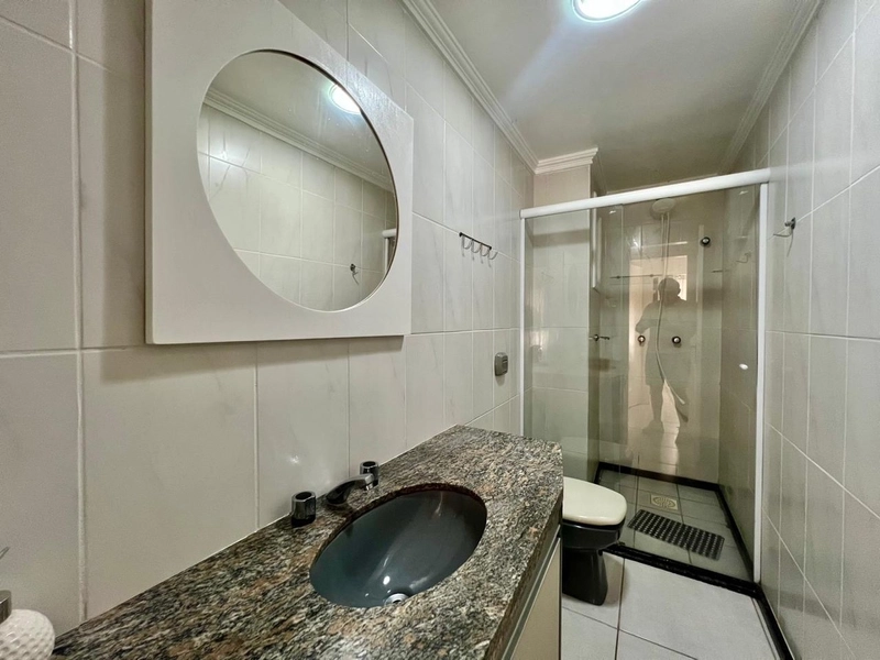 APARTAMENTO MOBILIADO DE 02 DORMITÓRIOS COM TERRAÇO NA BEIRA MAR!: 4ª foto da galeria de imagens do imóvel