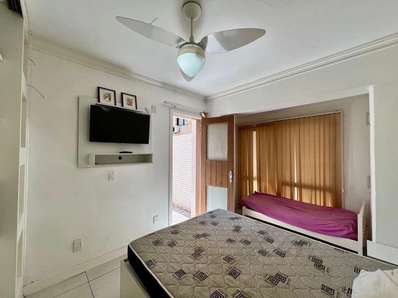 APARTAMENTO MOBILIADO DE 02 DORMITÓRIOS COM TERRAÇO NA BEIRA MAR!: 1ª foto da galeria de imagens do imóvel