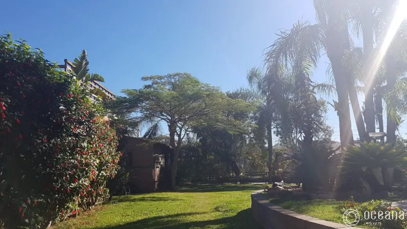 EXCLUSIVIDADE EM ATLÂNTIDA | Casa térrea com piscina, estilo rústico.: 13ª foto da galeria de imagens do imóvel