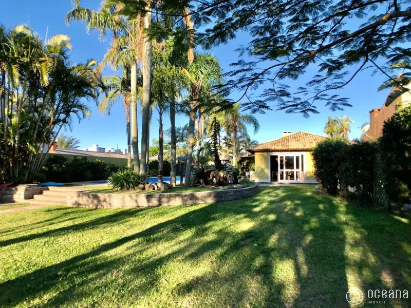 EXCLUSIVIDADE EM ATLÂNTIDA | Casa térrea com piscina, estilo rústico.: 27ª foto da galeria de imagens do imóvel