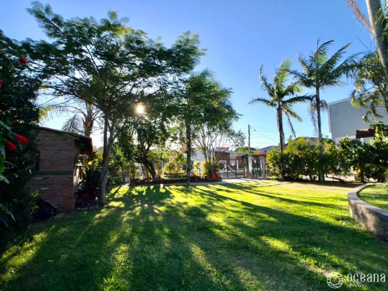 EXCLUSIVIDADE EM ATLÂNTIDA | Casa térrea com piscina, estilo rústico.: 35ª foto da galeria de imagens do imóvel