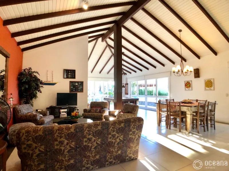 EXCLUSIVIDADE EM ATLÂNTIDA | Casa térrea com piscina, estilo rústico.: 12ª foto da galeria de imagens do imóvel