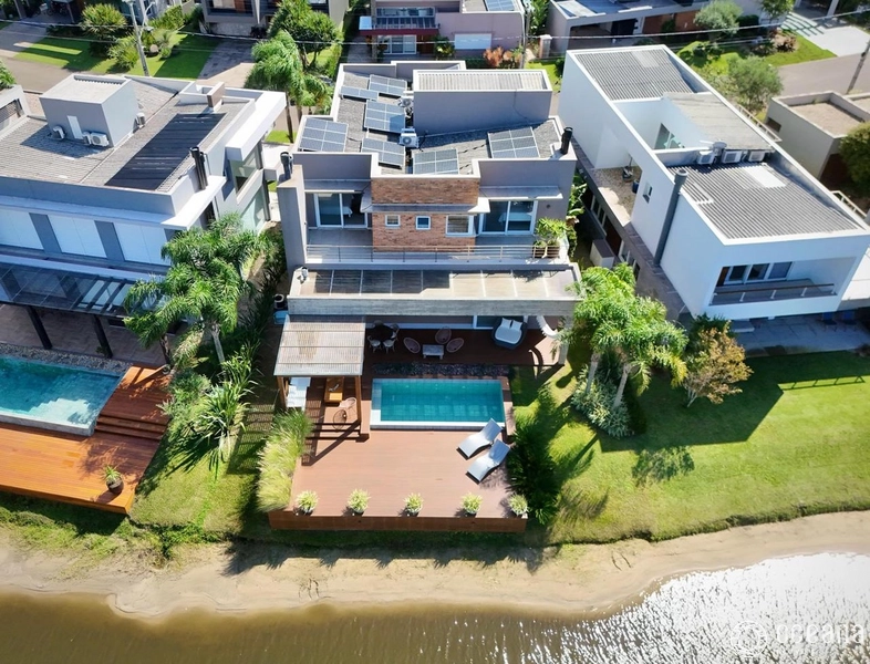 MELHOR CASA BEIRA LAGO DO CONDOMÍNIO FECHADO: 17ª foto da galeria de imagens do imóvel