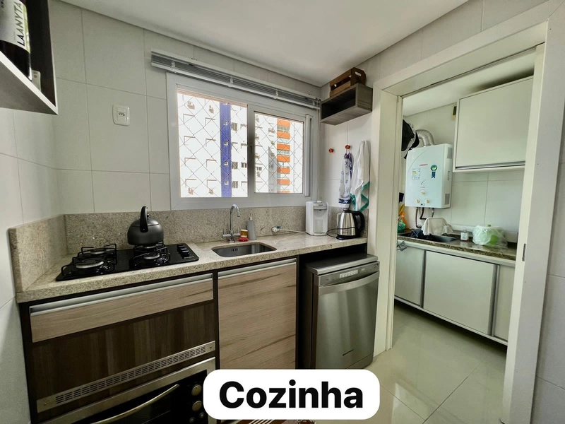 Apartamento três dormitórios e três  vagas de garagens: 6ª foto da galeria de imagens do imóvel