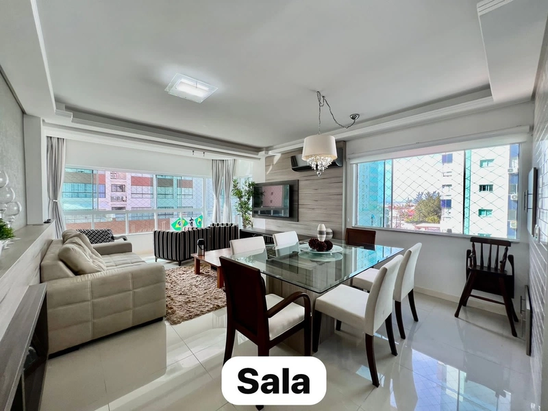 Apartamento três dormitórios e três  vagas de garagens: 1ª foto da galeria de imagens do imóvel