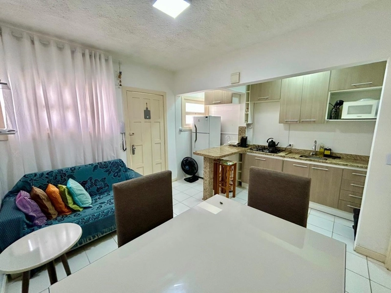 APARTAMENTO DE 01 DORMITÓRIO COM VAGA DE GARAGEM: 2ª foto da galeria de imagens do imóvel
