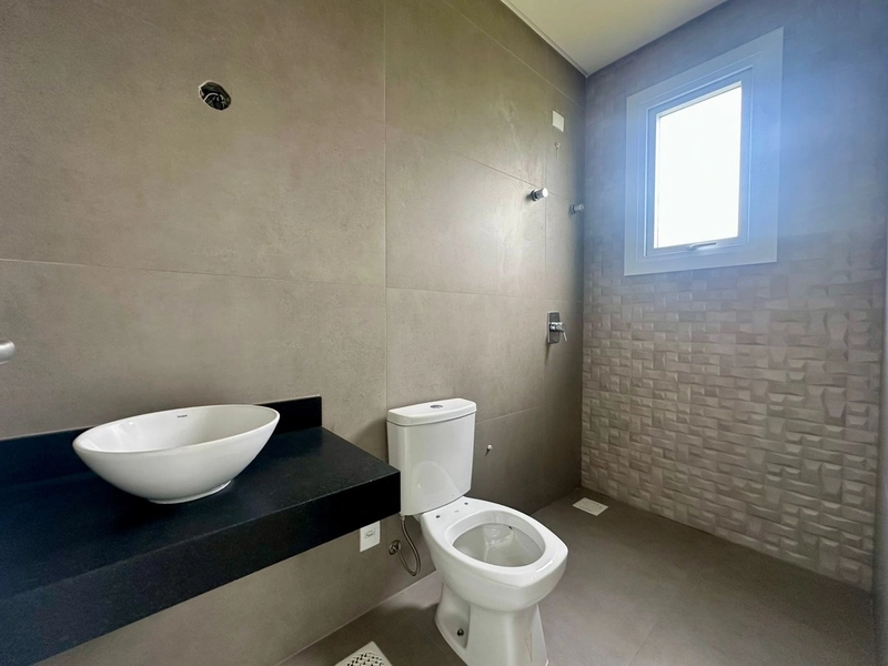CASA TRÊS SUÍTES EM CONDOMÍNIO FECHADO: 10ª foto da galeria de imagens do imóvel