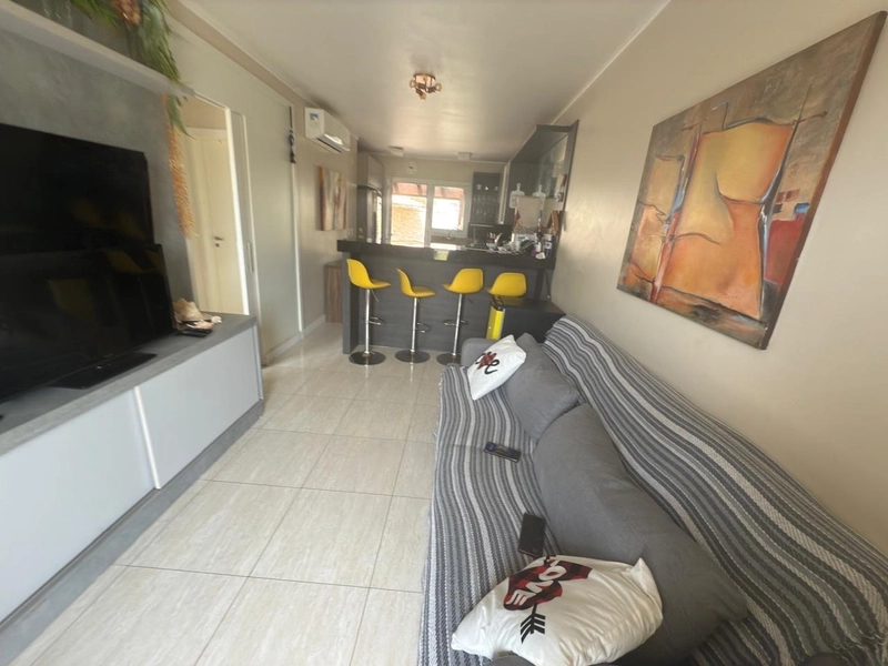 Casa 2 dormitorios, suite, Condominio Fechado, Confira!: 1ª foto da galeria de imagens do imóvel