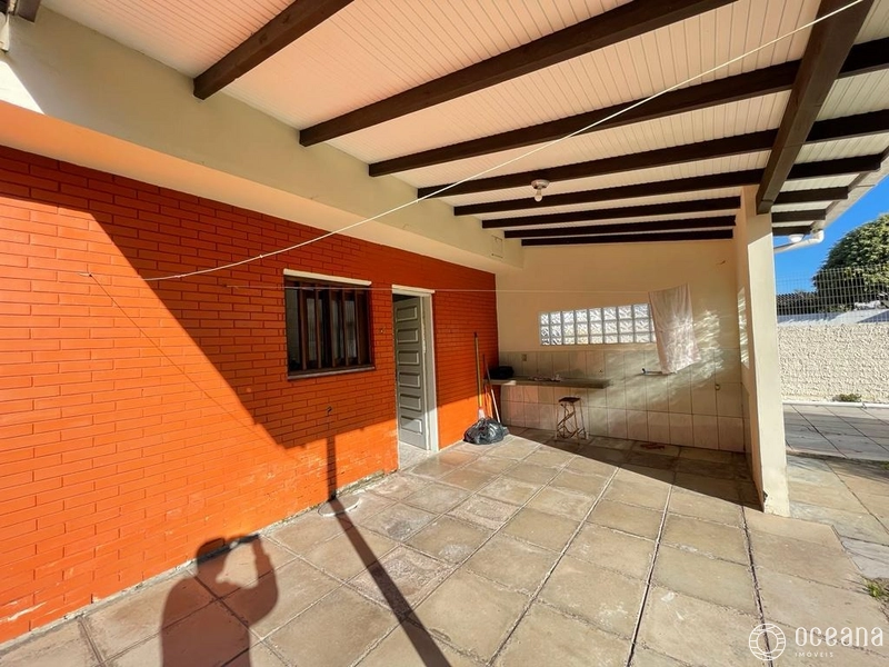 Casa 3 dormitórios no centro de capão: 4ª foto da galeria de imagens do imóvel