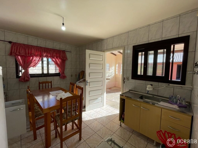Casa 3 dormitórios no centro de capão: 7ª foto da galeria de imagens do imóvel