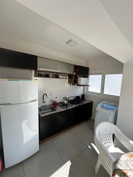 APARTAMENTO MOBILIADO DE 02 DORMITÓRIOS NO CENTRO - COM VAGA!: 3ª foto da galeria de imagens do imóvel