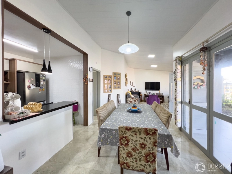 Casa com 3 dormitórios e 1 suite!: 15ª foto da galeria de imagens do imóvel
