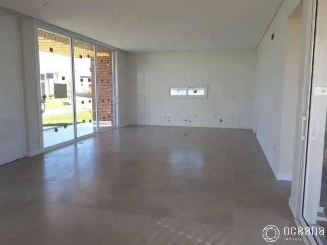 CASA MOBILIADA E DECORADO EM CONDOMÍNIO COM INFRAESTRUTURA COMPLETA!: 2ª foto da galeria de imagens do imóvel