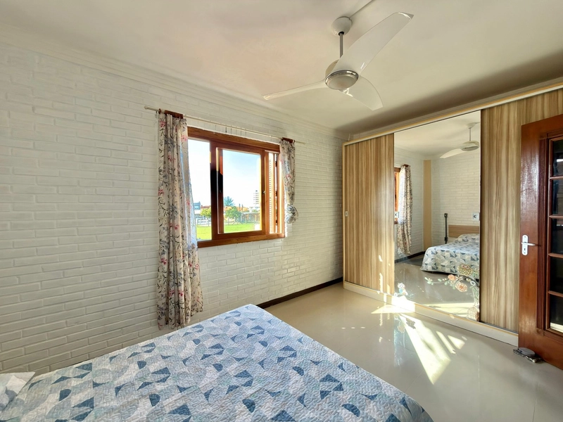 CASA COMPOSTA POR 02 DORM + ANEXO COM SUÍTE EM AMPLO TERRENO!: 18ª foto da galeria de imagens do imóvel