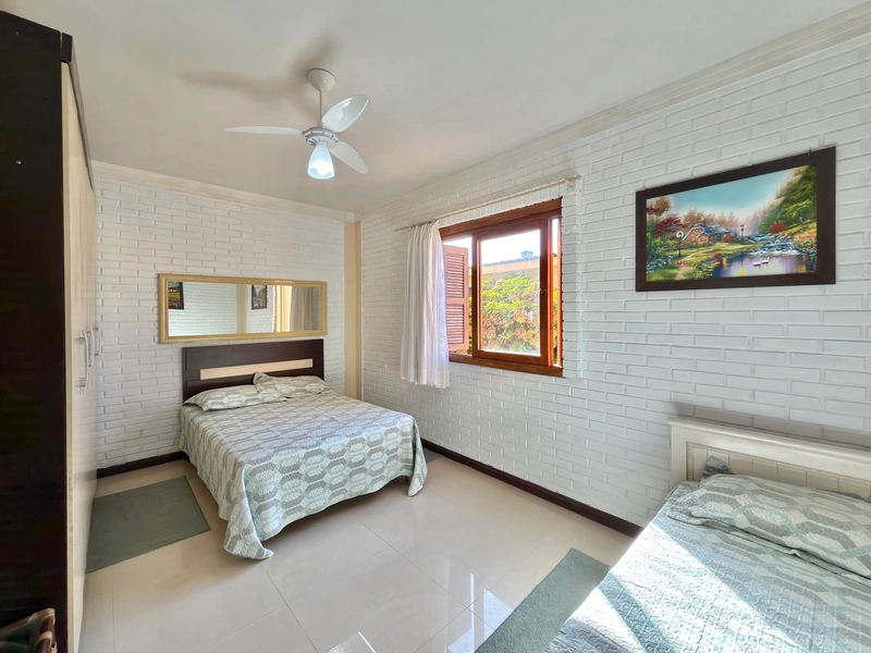 CASA COMPOSTA POR 02 DORM + ANEXO COM SUÍTE EM AMPLO TERRENO!: 8ª foto da galeria de imagens do imóvel