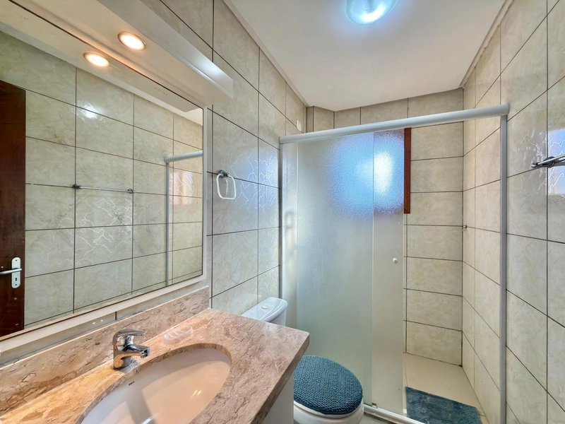 CASA COMPOSTA POR 02 DORM + ANEXO COM SUÍTE EM AMPLO TERRENO!: 16ª foto da galeria de imagens do imóvel
