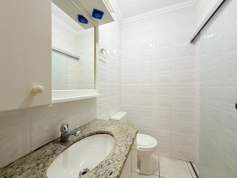 APARTAMENTO COM SACADA DE FRENTE E VISTA MAR!: 15ª foto da galeria de imagens do imóvel