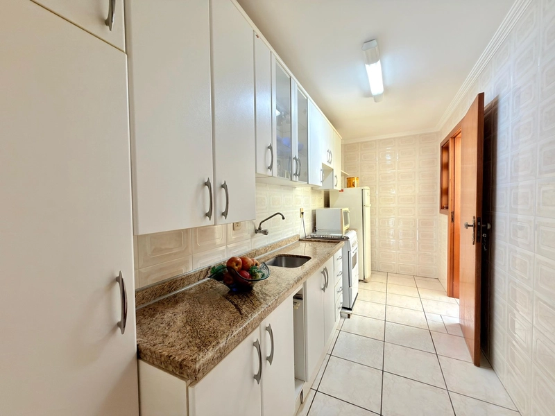 APARTAMENTO COM SACADA DE FRENTE E VISTA MAR!: 8ª foto da galeria de imagens do imóvel