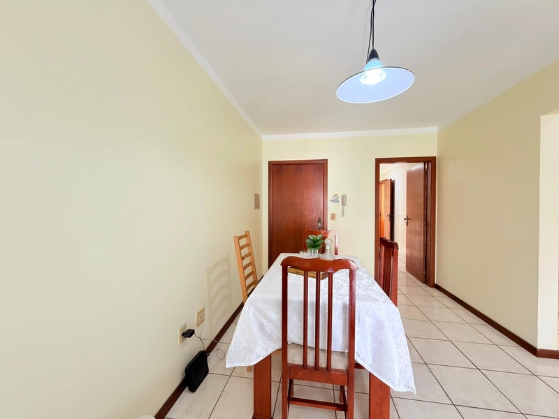 APARTAMENTO COM SACADA DE FRENTE E VISTA MAR!: 7ª foto da galeria de imagens do imóvel