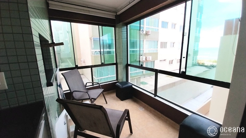 APARTAMENTO DE 02 DORMITÓRIOS COM SACADA INTEGRADA COM CHURRASQUEIRA E VISTA PARA PARA O MAR!: 2ª foto da galeria de imagens do imóvel