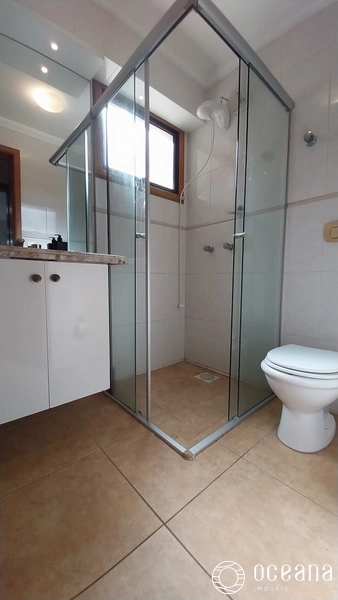 APARTAMENTO DE 02 DORMITÓRIOS COM SACADA INTEGRADA COM CHURRASQUEIRA E VISTA PARA PARA O MAR!: 10ª foto da galeria de imagens do imóvel