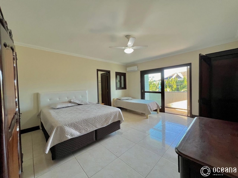 Casa em condomínio fechado com 05 dormitórios!: 3ª foto da galeria de imagens do imóvel