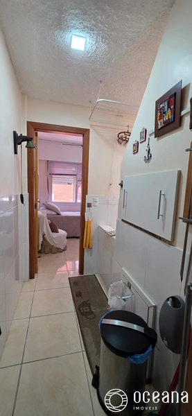 APARTAMENTO DE 03 DORMITÓRIOS COM SACADA DE FRENTE NO CENTRO DE CAPÃO DA CANOA A UMA QUADRA DO MAR!: 12ª foto da galeria de imagens do imóvel
