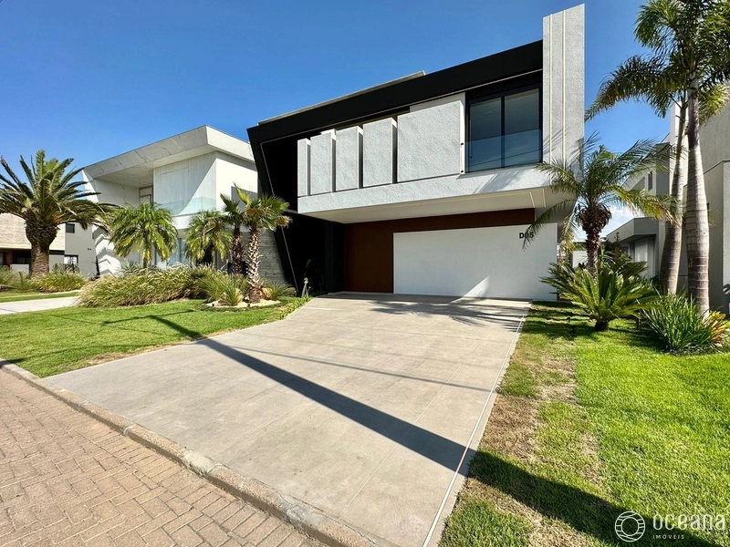 CASA BEIRA LAGO CONDOMÍNIO SENSE !: 3ª foto da galeria de imagens do imóvel