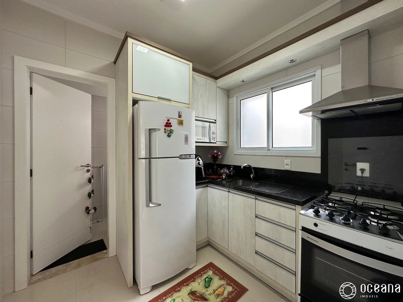 APARTAMENTO À VENDA COM VISTA PARA O MAR: 2ª foto da galeria de imagens do imóvel