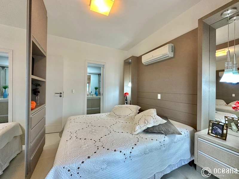 APARTAMENTO À VENDA COM VISTA PARA O MAR: 8ª foto da galeria de imagens do imóvel