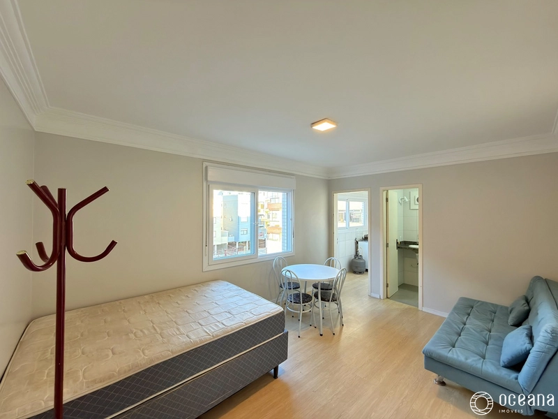Apartamento JK, mobiliado, Centro a 50 metros Mar! : 3ª foto da galeria de imagens do imóvel
