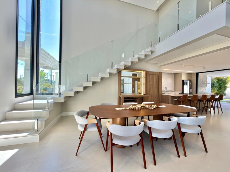 CASA COMPOSTA POR 05 SUÍTES EM CONDOMÍNIO COM PRAIA ARTIFIAL!: 1ª foto da galeria de imagens do imóvel