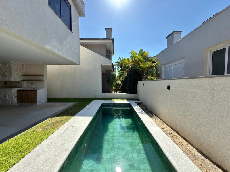 CASA COMPOSTA POR 05 SUÍTES EM CONDOMÍNIO COM PRAIA ARTIFIAL!: 32ª foto da galeria de imagens do imóvel