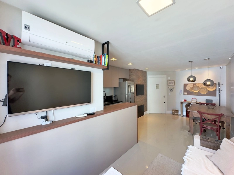 APARTAMENTO MOBILIADO DE 02 DORMITÓRIOS COM VISTA LIBERADA!: 3ª foto da galeria de imagens do imóvel
