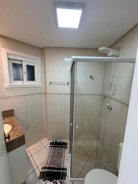 APARTAMENTO NO CENTRO DE CAPÃO DA CANOA: 2ª foto da galeria de imagens do imóvel