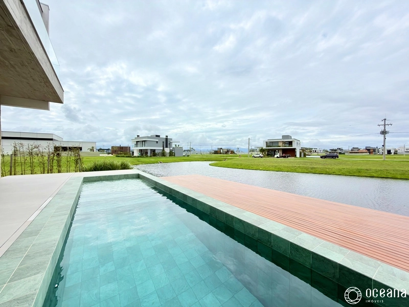 SOBRADO À BEIRA LAGO  ALTO PADRÃO - MOBILIADO & DECORADO: 7ª foto da galeria de imagens do imóvel