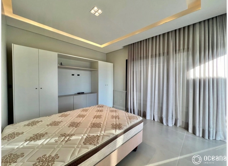 CASA EM COND. FECHADO COMPOSTA POR 05 DORMITÓRIOS, SENDO 04 SUÍTES!: 4ª foto da galeria de imagens do imóvel