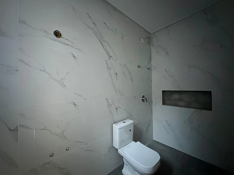 EXCELENTE CASA COM 04 SUÍTES EM CONDOMÍNIO FECHADO EM XANGRI-LÁ: 14ª foto da galeria de imagens do imóvel