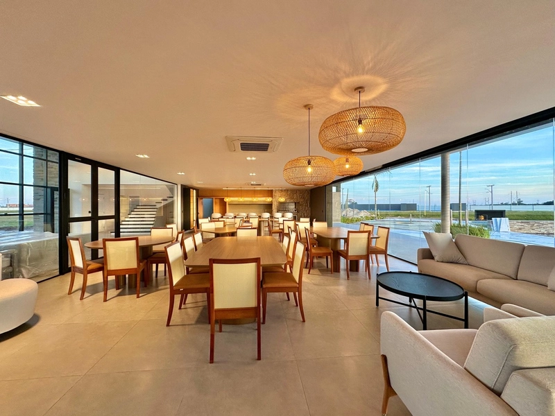 EXCELENTE CASA COM 04 SUÍTES EM CONDOMÍNIO FECHADO EM XANGRI-LÁ: 4ª foto da galeria de imagens do imóvel