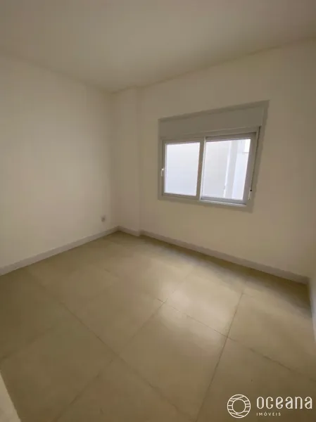 Apartamento com 03 dormitórios e terraço: 1ª foto da galeria de imagens do imóvel