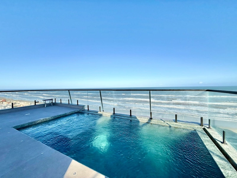 APARTAMENTO COM SACADA DE FRENTE A UMA QUADRA DO MAR!: 9ª foto da galeria de imagens do imóvel