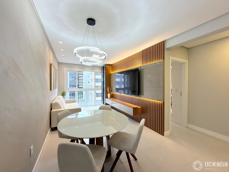 APARTAMENTO À VENDA DE 02 DORMITÓRIOS MOBILIADO E DECORADO!: 1ª foto da galeria de imagens do imóvel